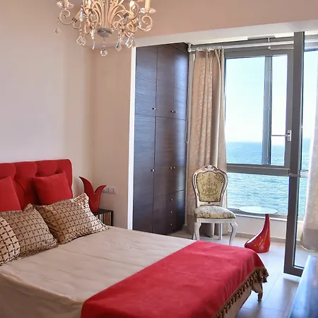 Villa Front Katrin Gouves
